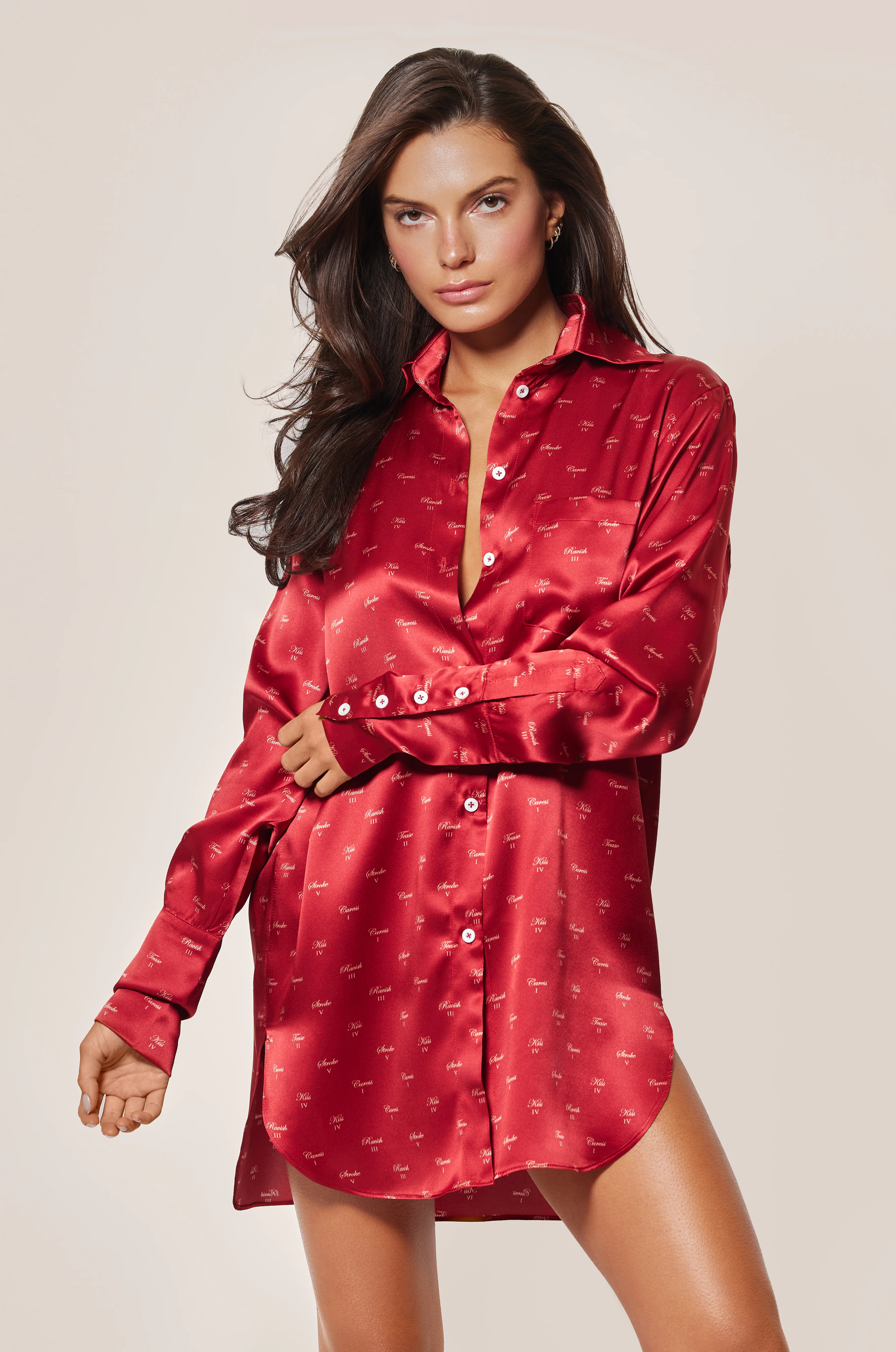 SILK LOUNGE - KISS PRINT NIGHTSHIRT