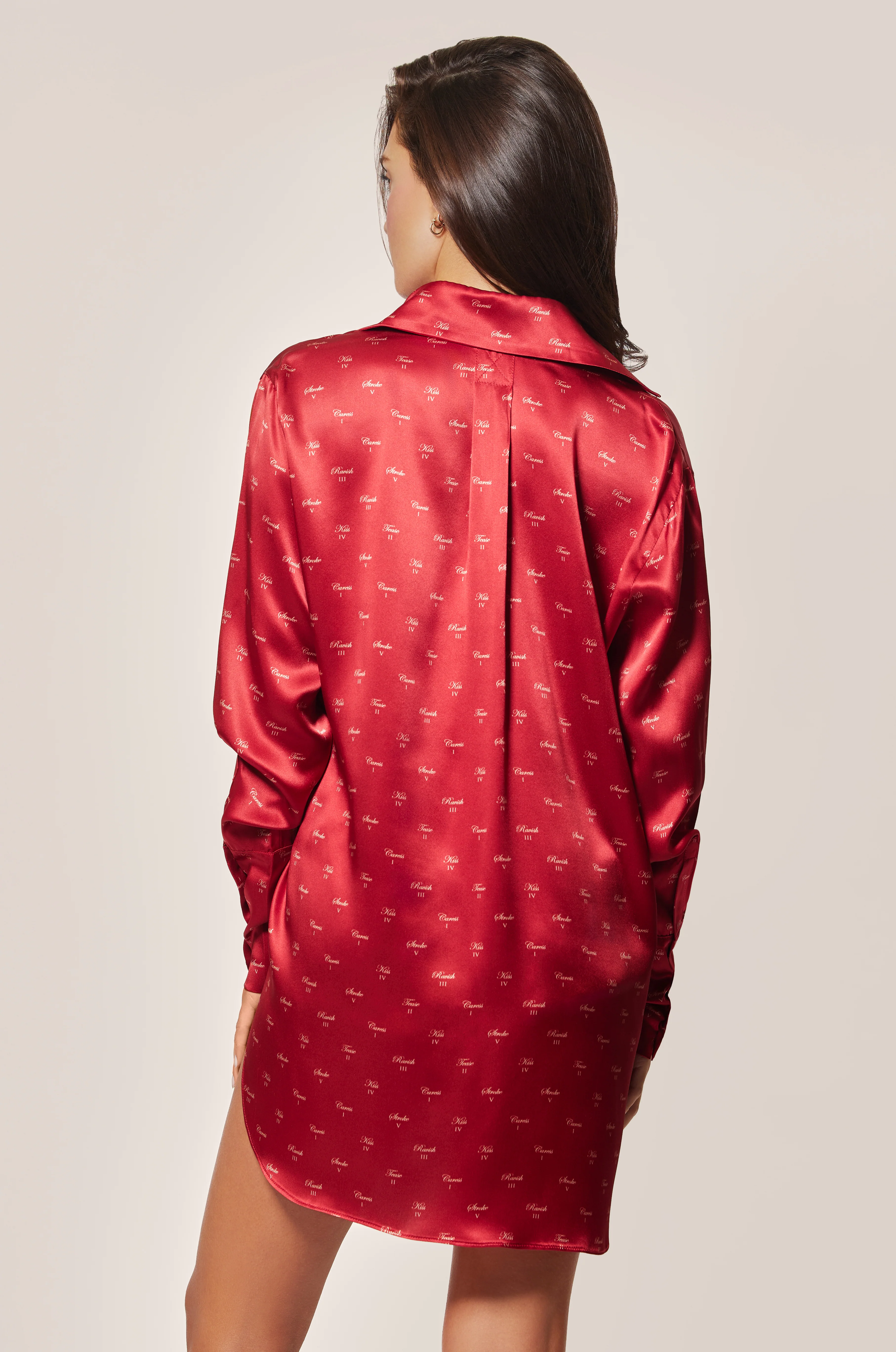 SILK LOUNGE - KISS PRINT NIGHTSHIRT - Image 3