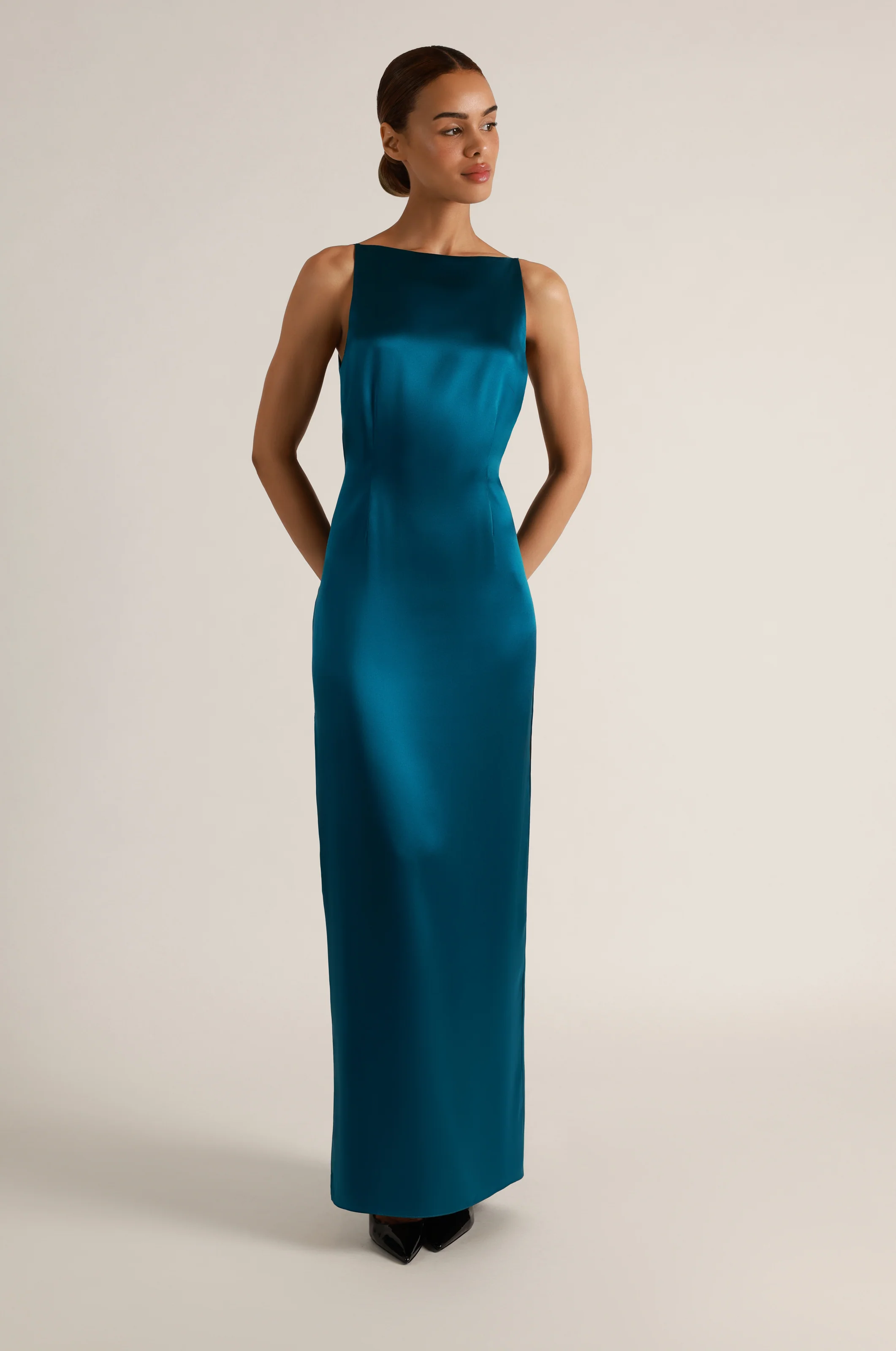 SOIE V-BACK SLIP GOWN - Image 3